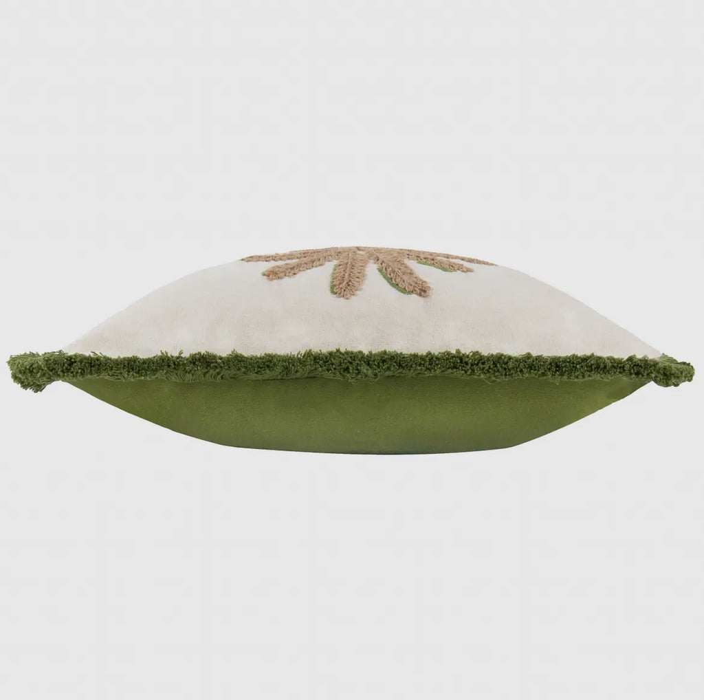 Coussin vert brodé de palmiers